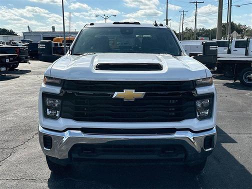 2025 Chevrolet Silverado 3500 WT