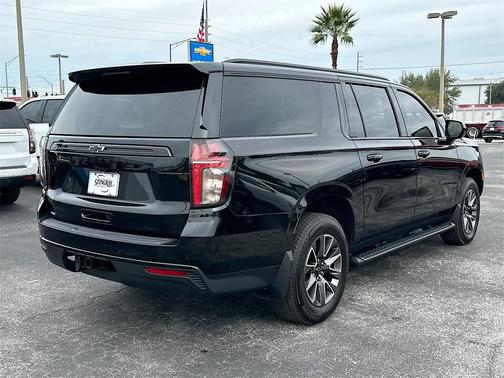 2023 Chevrolet Suburban Z71