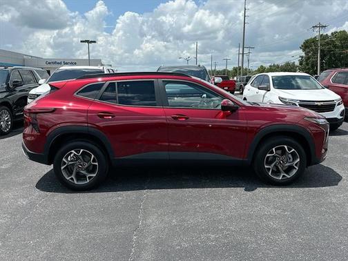 2025 Chevrolet Trax LT