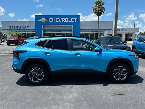 2025 Chevrolet Trax LT