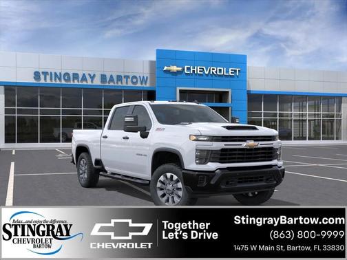 Summit White 2026 Chevrolet Silverado 2500 Custom