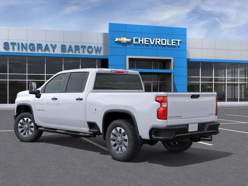 Summit White 2026 Chevrolet Silverado 2500 Custom