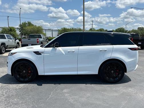 2025 Land Rover Range Rover Sport SE
