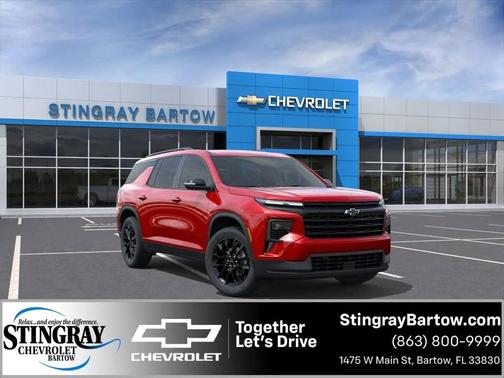 Radiant Red Tintcoat 2026 Chevrolet Traverse LT