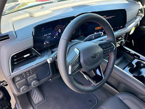 2025 Chevrolet Suburban RST