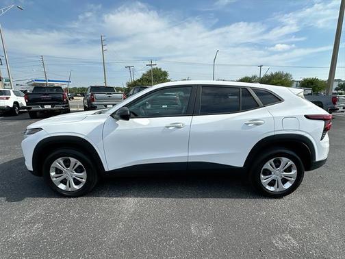 2024 Chevrolet Trax LS