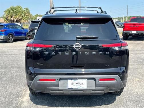 2022 Nissan Pathfinder SV 2WD
