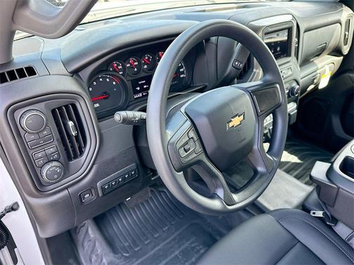 2025 Chevrolet Silverado 3500 WT