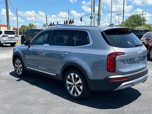 2022 Kia Telluride S