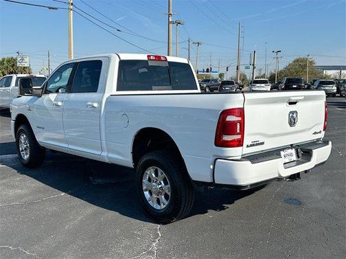 2023 RAM 2500 Laramie Crew Cab 4x4 6'4' Box