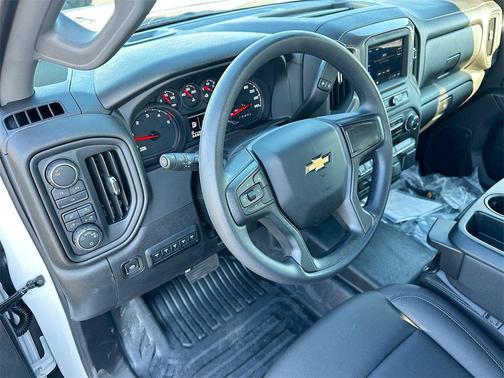 2025 Chevrolet Silverado 3500 WT