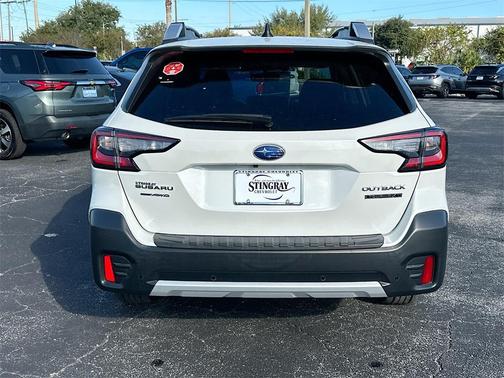 2022 Subaru Outback Touring XT