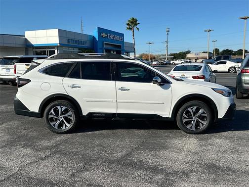 2022 Subaru Outback Touring XT