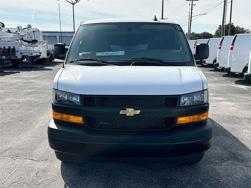 2025 Chevrolet Express 2500 RWD 2500 Regular Wheelbase WT
