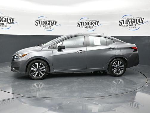 Gun Metallic 2025 Nissan Versa 1.6 SV