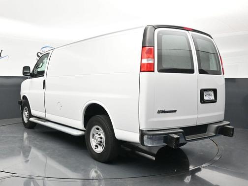 Summit White 2024 Chevrolet Express 2500 Work Van