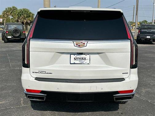 2022 Cadillac Escalade Sport