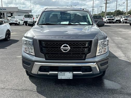 2021 Nissan Titan SV