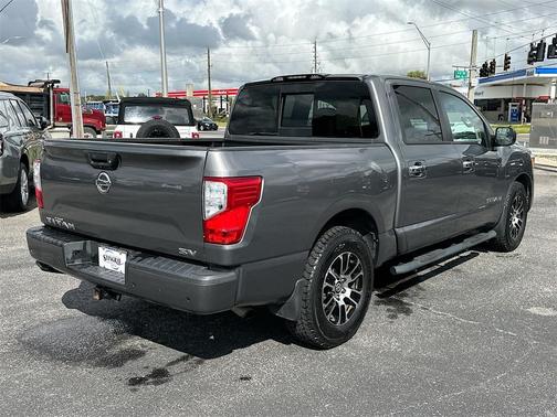 2021 Nissan Titan SV