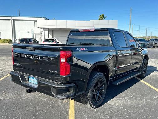2022 Chevrolet Silverado 1500 Custom