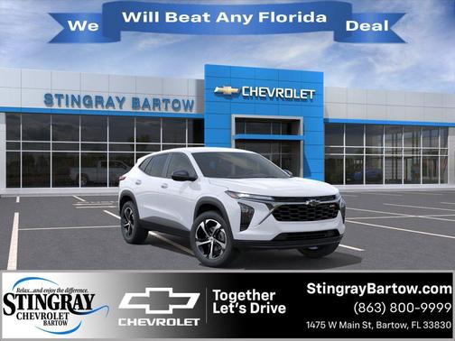 Summit White 2026 Chevrolet Trax FWD 1RS