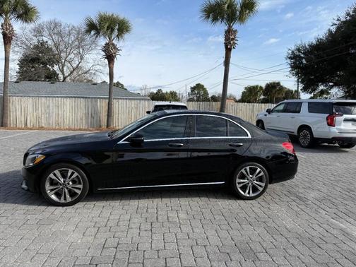 2018 Mercedes-Benz C-Class C 300 4dr Sedan