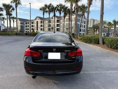 2017 BMW 320 i