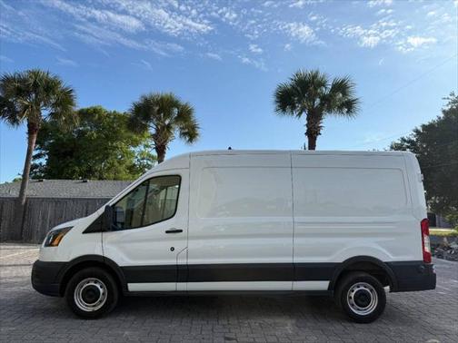 2022 Ford Transit-250 Base