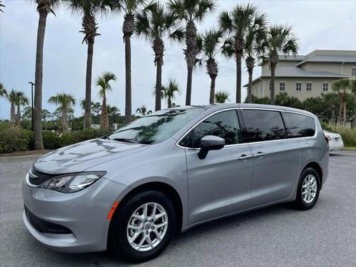 2021 Chrysler Voyager LX