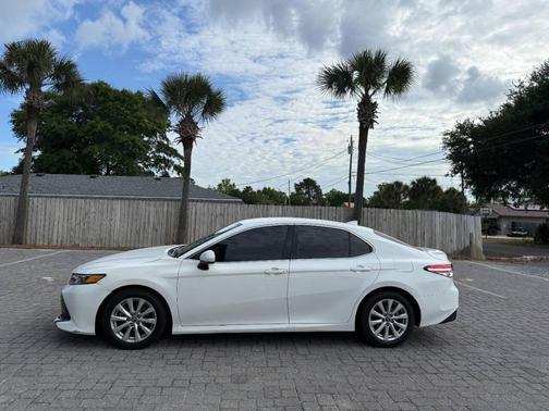White 2020 Toyota Camry LE