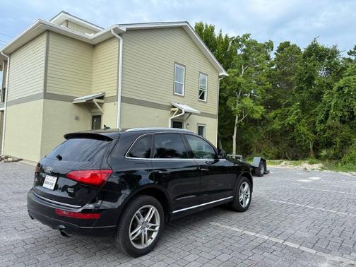 2017 Audi Q5 2.0T Premium Plus