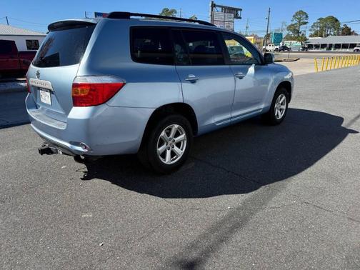2010 Toyota Highlander SE