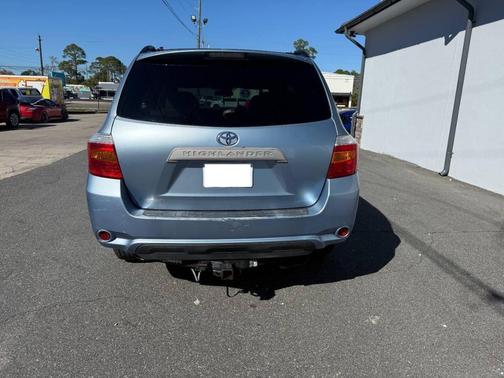 2010 Toyota Highlander SE