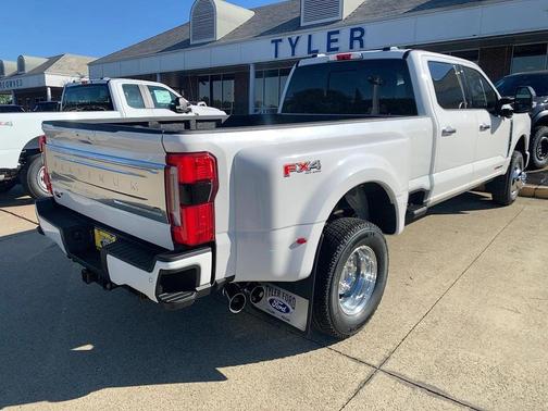 2026 Ford F-350 Platinum