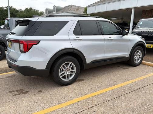 White 2026 Ford Explorer Active