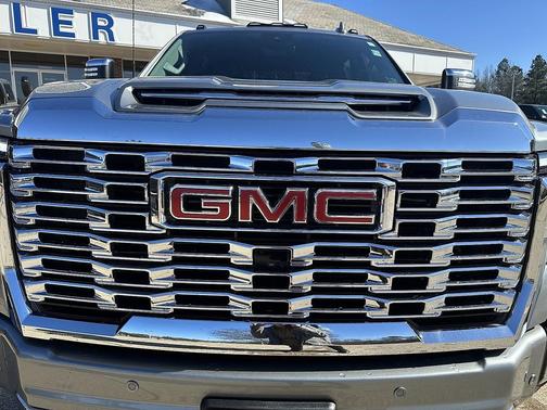 2024 GMC Sierra 2500 Denali