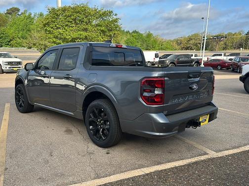 Carbonized Gray Metallic 2026 Ford Maverick Lobo