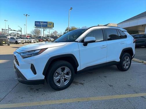 2022 Toyota RAV4 XLE