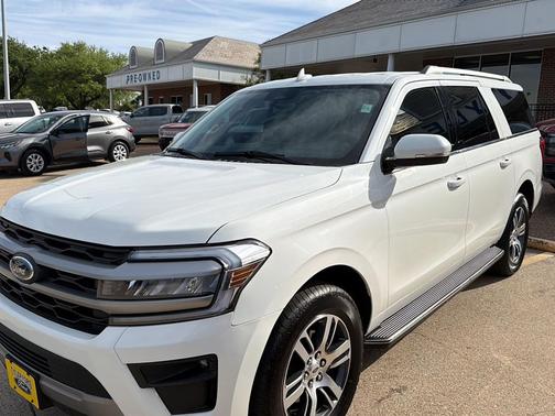 Star White Metallic Tri-Coat 2022 Ford Expedition Max XLT