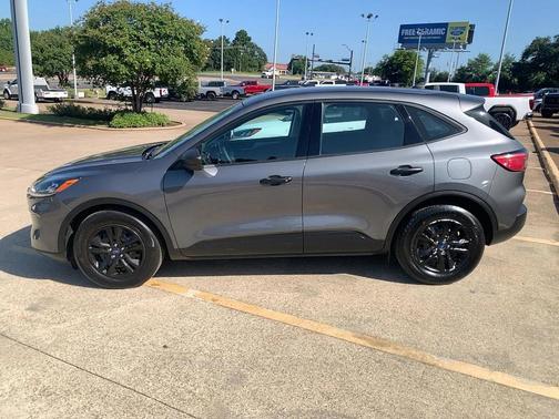 2022 Ford Escape S
