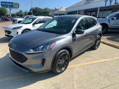 2022 Ford Escape S