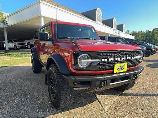 Hot Pepper Red Metallic Tinted Clearcoat 2023 Ford Bronco Wildtrak