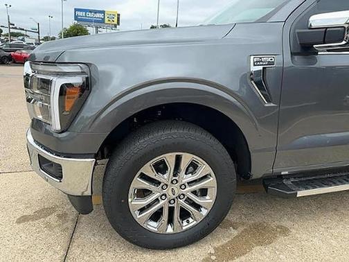 Carbonized Gray Metallic 2025 Ford F-150 Lariat