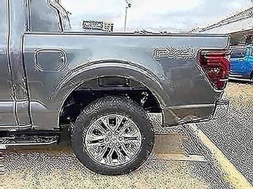 Carbonized Gray Metallic 2025 Ford F-150 Lariat