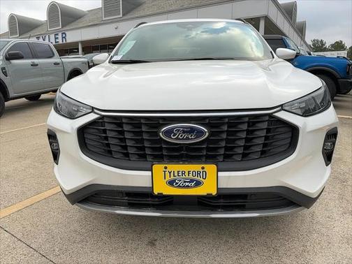 2025 Ford Escape Base