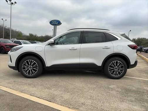 2025 Ford Escape Base