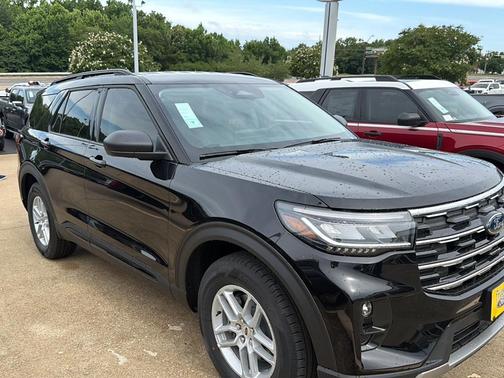 Agate Black Metallic 2026 Ford Explorer Active