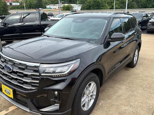 Agate Black Metallic 2026 Ford Explorer Active