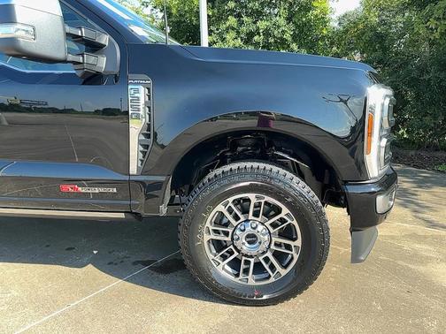 2026 Ford F-250 Platinum