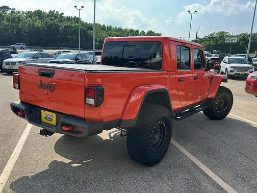 Punkn Metallic Clearcoat 2023 Jeep Gladiator Mojave 4x4